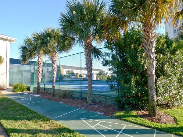 Lovely 2 Bedroom Vacation Condo Full Ocean Views