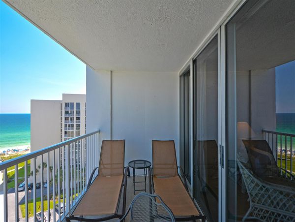 Lovely 2 Bedroom Vacation Condo Full Ocean Views