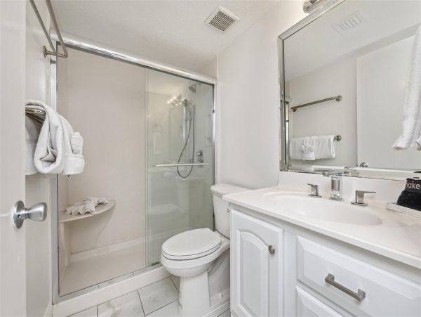 Exquisite Beachfront Condo