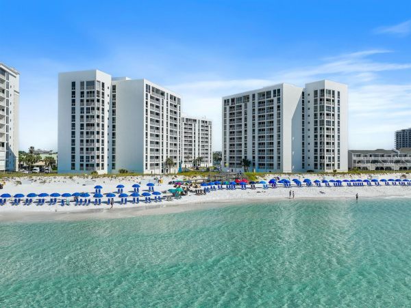 Exquisite Beachfront Condo