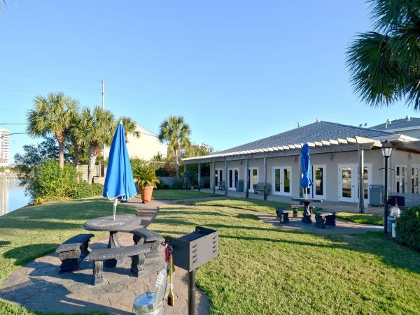 Spacious Two Bedroom-Two Bath Beachfront Unit with Panoramic Ocean Views!