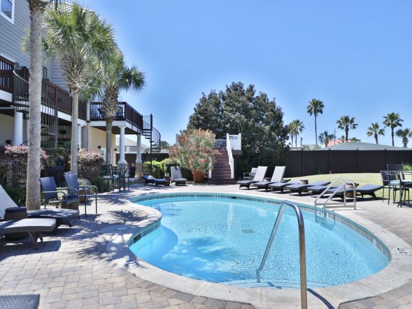 Panama City Vacation Home Walk to Beach