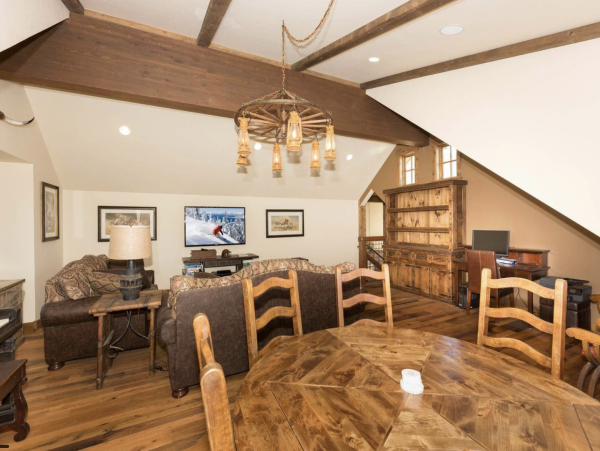 Truckee Lake Retreat