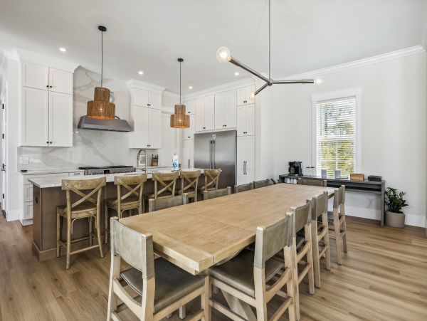 Hilton Head Six Bedroom Luxury Vacation Rental Close to the Beach