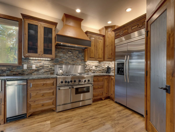 Close to Northstar Ski Resort- Magic Mountain Retreat