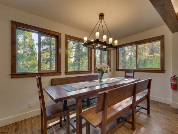 Close to Northstar Ski Resort- Magic Mountain Retreat