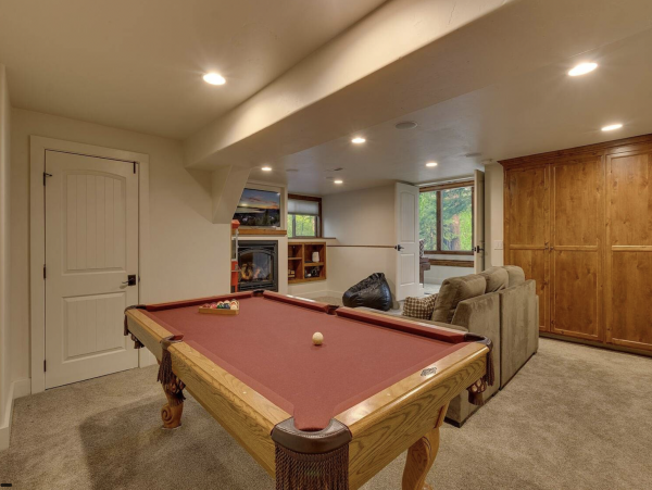 Close to Northstar Ski Resort- Magic Mountain Retreat