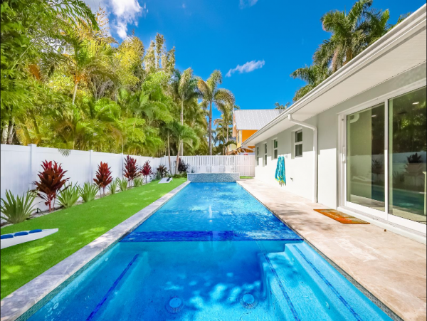 Holmes Beach Vacation Home with 4 Bedroom