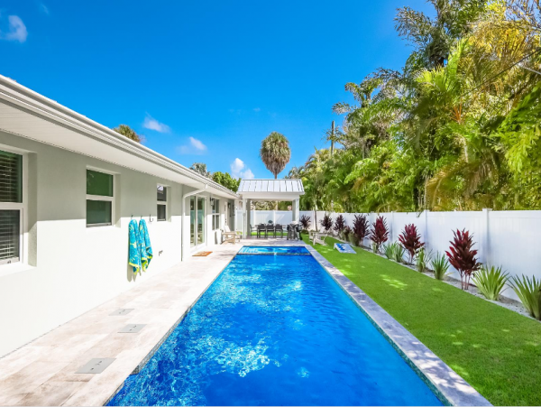 Holmes Beach Vacation Home with 4 Bedroom