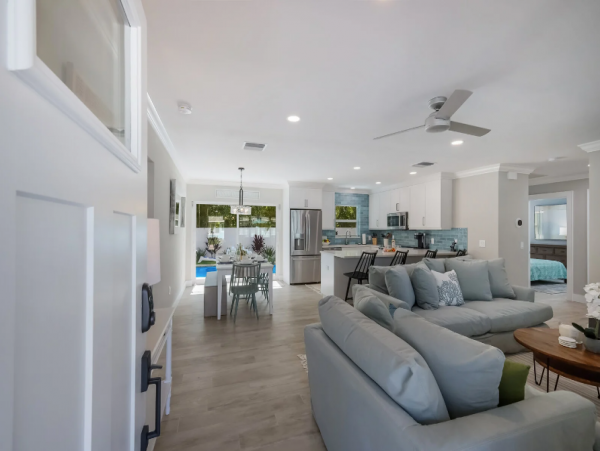 Holmes Beach Vacation Home with 4 Bedroom