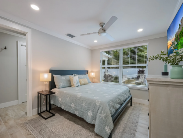 Holmes Beach Vacation Home with 4 Bedroom