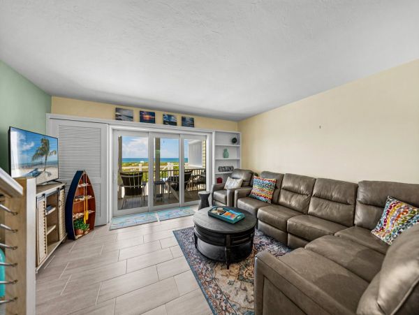 Boca Grande Vacation Condo Two Bedroom On beach