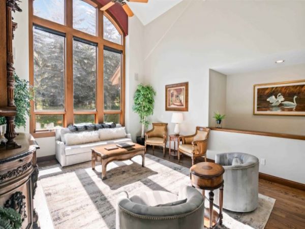 Delightful Colorado Mountain 6 Bedroom Vacation Rental