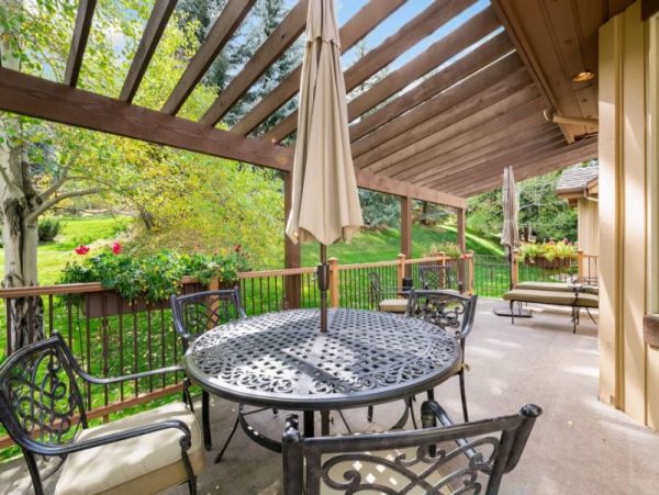 Delightful Colorado Mountain 6 Bedroom Vacation Rental