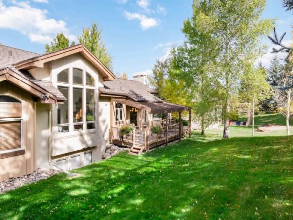 Delightful Colorado Mountain 6 Bedroom Vacation Rental