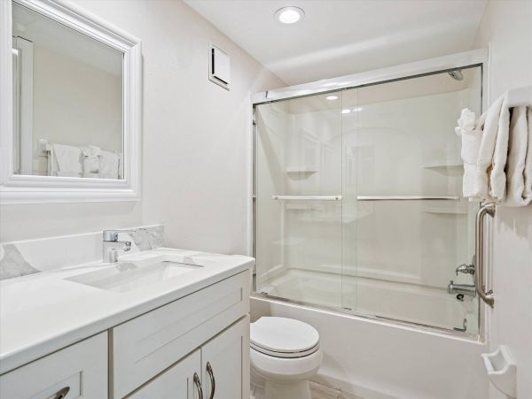 Beachfrotn Two Bedroom Rental Condo in Redington Shores