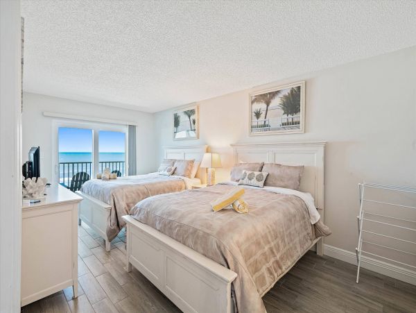 Beachfrotn Two Bedroom Rental Condo in Redington Shores