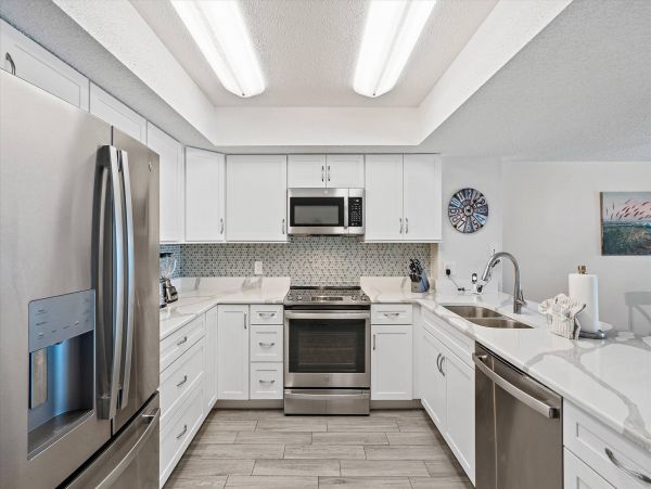 Beachfrotn Two Bedroom Rental Condo in Redington Shores