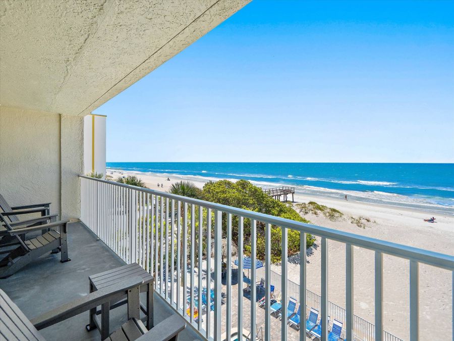Beachfrotn Two Bedroom Rental Condo in Redington Shores