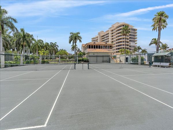 Longboat Key Vacation Condo Two Bedroom with Den