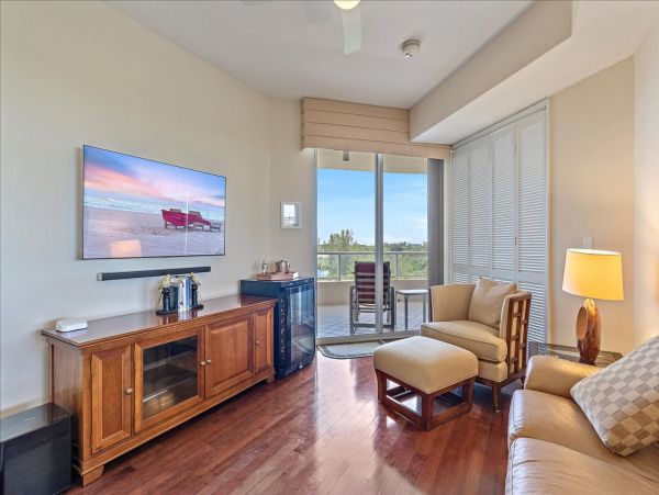 Longboat Key Vacation Condo Two Bedroom with Den