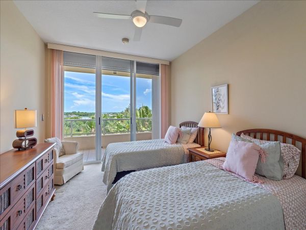 Longboat Key Vacation Condo Two Bedroom with Den
