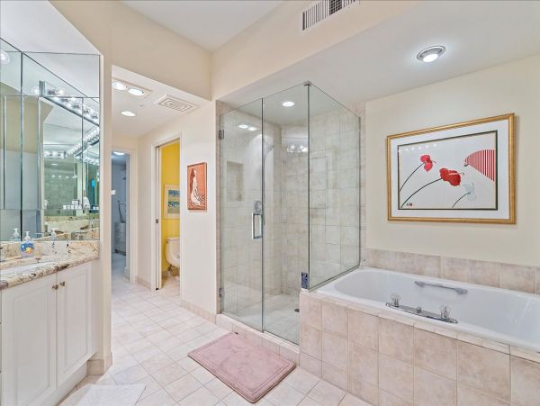 Longboat Key Vacation Condo Two Bedroom with Den