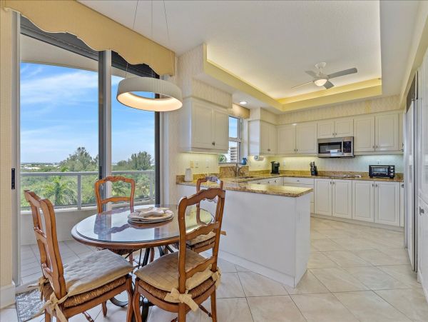 Longboat Key Vacation Condo Two Bedroom with Den