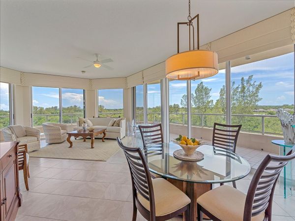 Longboat Key Vacation Condo Two Bedroom with Den