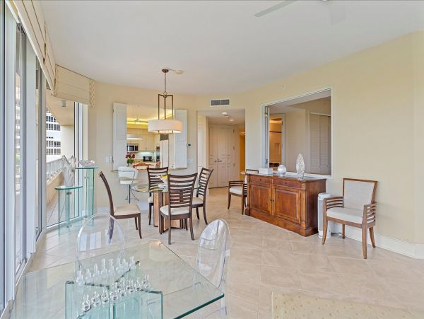Longboat Key Vacation Condo Two Bedroom with Den