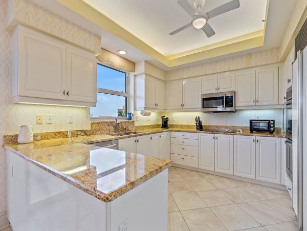 Longboat Key Vacation Condo Two Bedroom with Den