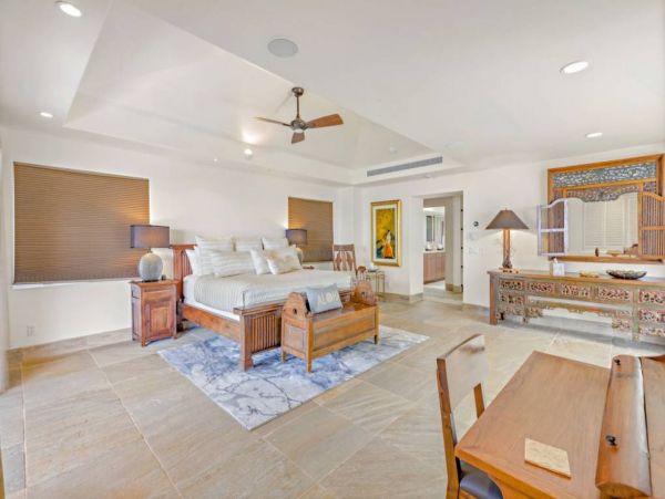 Luxury Estate with 8 Bedrooms & Amazing Amenities