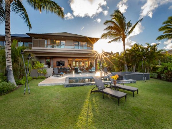 Luxury 4 Bedroom Vacation Home with Amazing Amenities