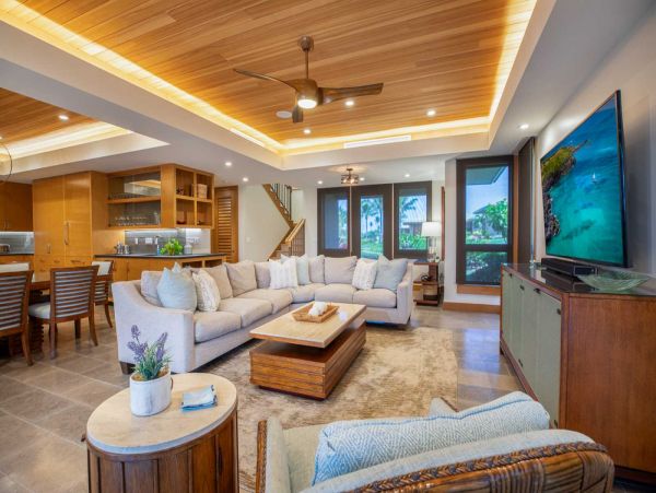 Luxury 4 Bedroom Vacation Home with Amazing Amenities