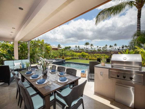 Luxury 4 Bedroom Vacation Home with Amazing Amenities
