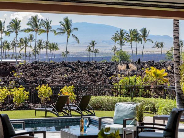 Luxury 4 Bedroom Vacation Home with Amazing Amenities
