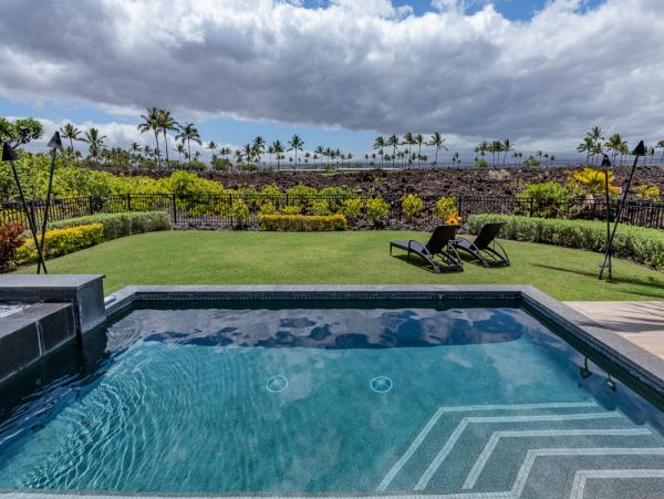 Luxury 4 Bedroom Vacation Home with Amazing Amenities
