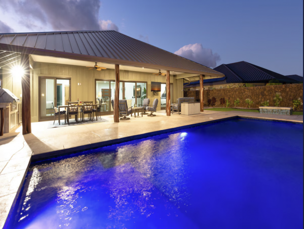 Luxury Four Bedroom Residence So Many Extras Call Today