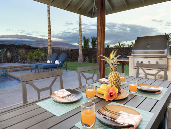 Luxury Four Bedroom Residence So Many Extras Call Today