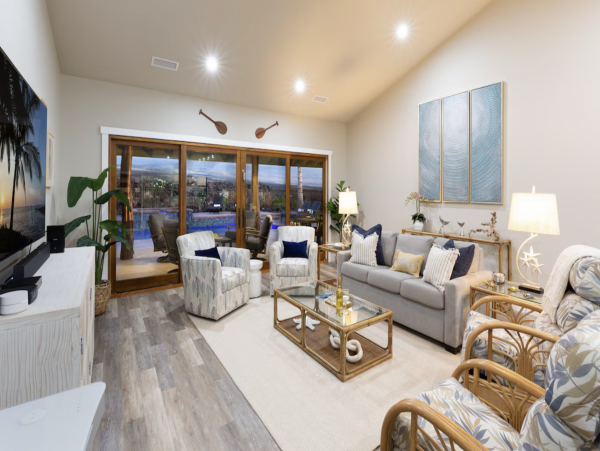 Luxury Four Bedroom Residence So Many Extras Call Today