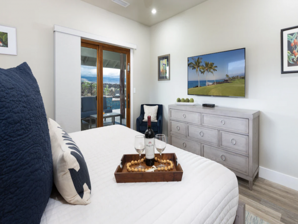 Luxury Four Bedroom Residence So Many Extras Call Today
