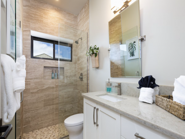 Luxury Four Bedroom Residence So Many Extras Call Today