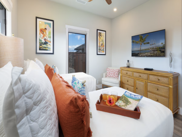 Luxury Four Bedroom Residence So Many Extras Call Today