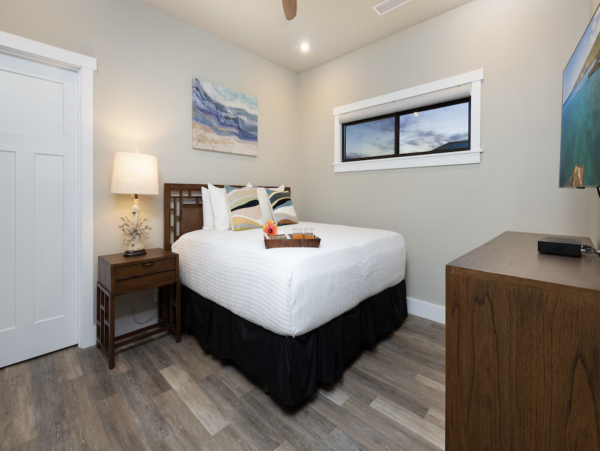 Luxury Four Bedroom Residence So Many Extras Call Today