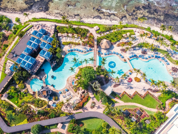 A Magnificent Villa with the Largest Private Pool Pure Heaven