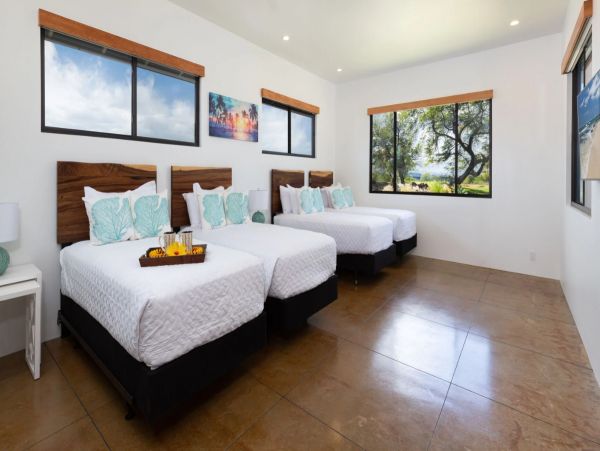 Golf Course & Mountain View Five Bedroom Home in Waikoloa Village
