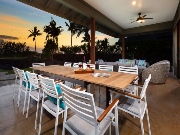 Golf Course & Mountain View Five Bedroom Home in Waikoloa Village