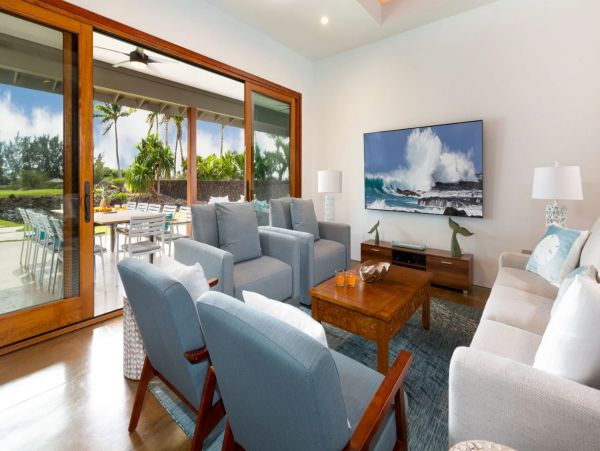 Golf Course & Mountain View Five Bedroom Home in Waikoloa Village