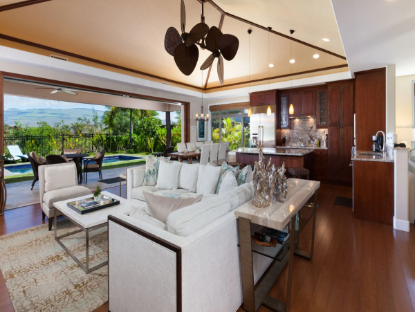 Big Island Main House Plus A Detached Guest Cottage