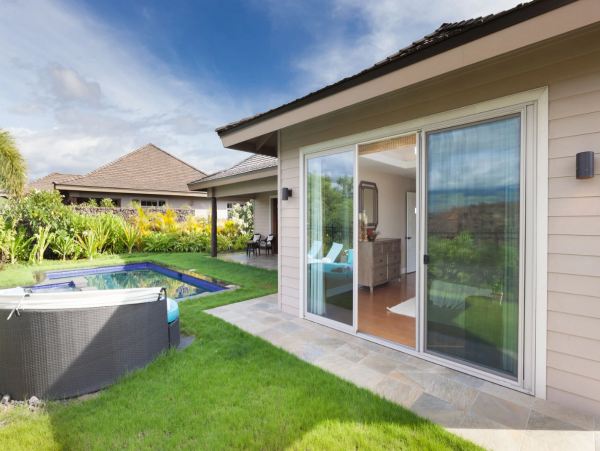 Big Island Main House Plus A Detached Guest Cottage